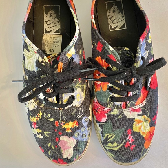 Vans Shoes - Vans Floral Authentic Lo Pro